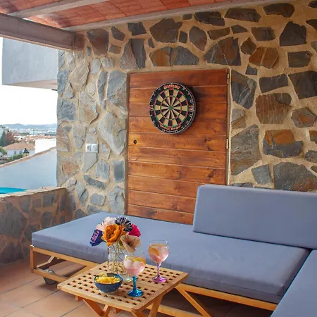 129 - Stunning Townhouse With Private Pool & Views,