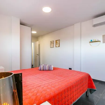 129 - Stunning Townhouse With Private Pool & Views, Daire Benalmádena