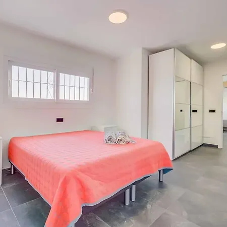 129 - Stunning Townhouse With Private Pool & Views, Benalmádena