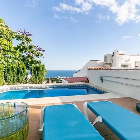 129 - Stunning Townhouse With Private Pool & Views, Daire Benalmádena