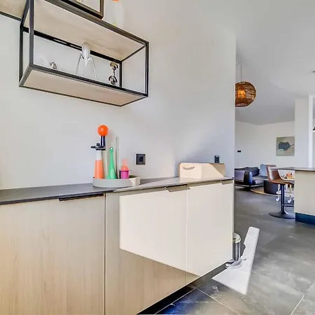 129 - Stunning Townhouse With Private Pool & Views, *