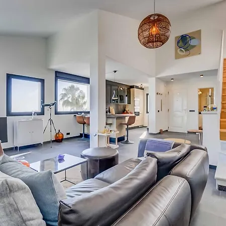 129 - Stunning Townhouse With Private Pool & Views, Benalmádena
