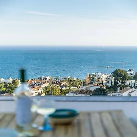 129 - Stunning Townhouse With Private Pool & Views,