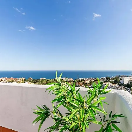 129 - Stunning Townhouse With Private Pool & Views, Benalmadena